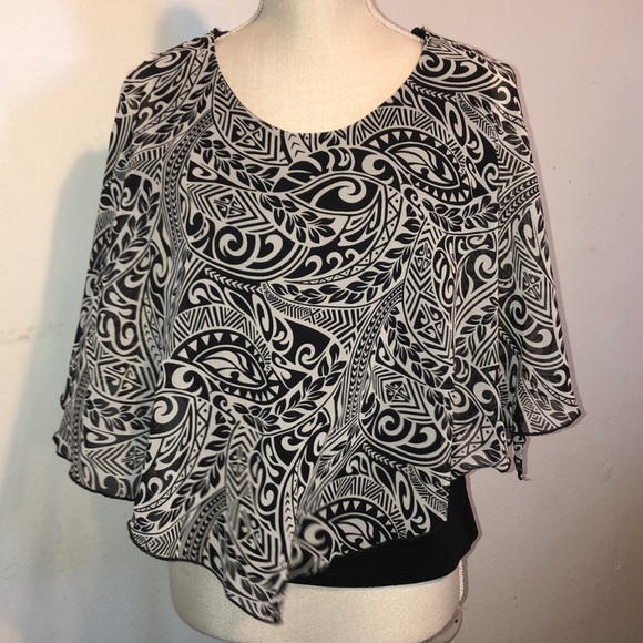 Papaya Tops - Poncho sheer top, black and white
